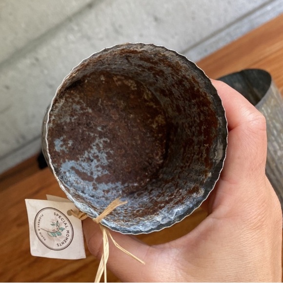 3x Rustic Metal Planters - Picture 4 of 12